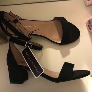 Low black heel 10 wide